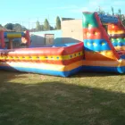 Imagem 6 da empresa OFICINA DA ARTE BRINQUEDOS INFLÁVEIS Garçons para Festas e Eventos em Brasília DF